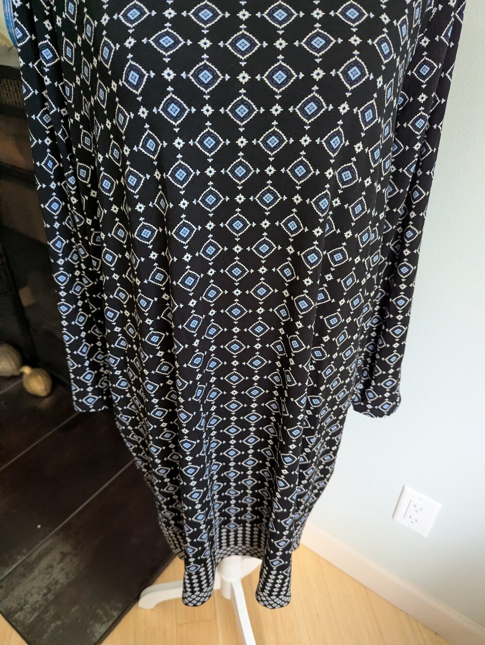 J.Jill Wearever Collection Womens Large Petite Black Blue Diamonds Stretch Dress - Picture 3 of 12
